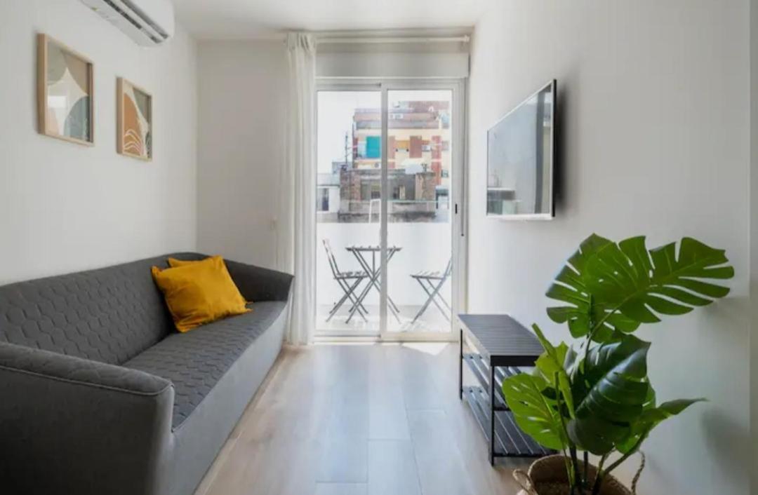 Apartment Close To The Beach Sant Adria de Besos Exterior foto